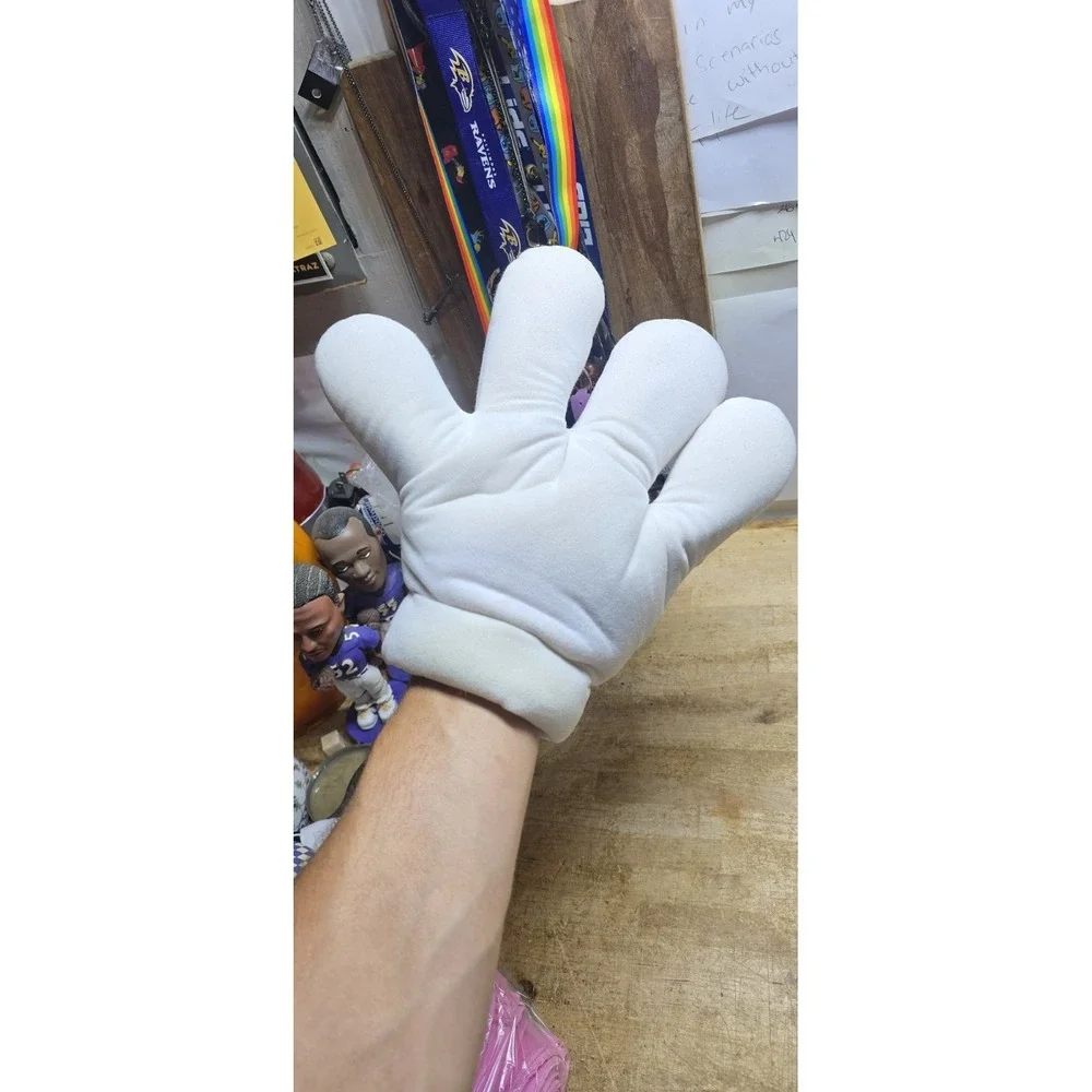 Disney World Mickey Mouse White Plush Glove Hand